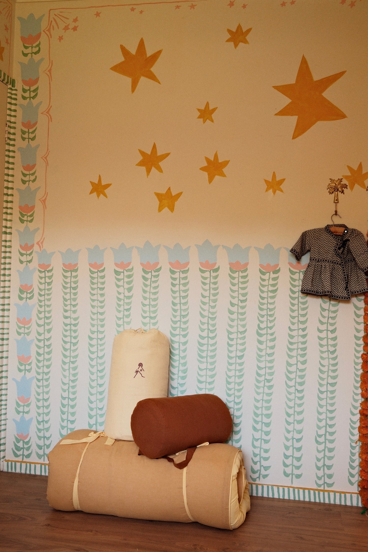 Daisy Yellow & Lemon Bed